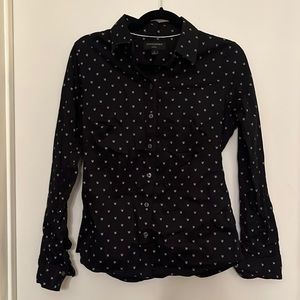 Banana Republic Long-Sleeve Women’s Button-down Size 8